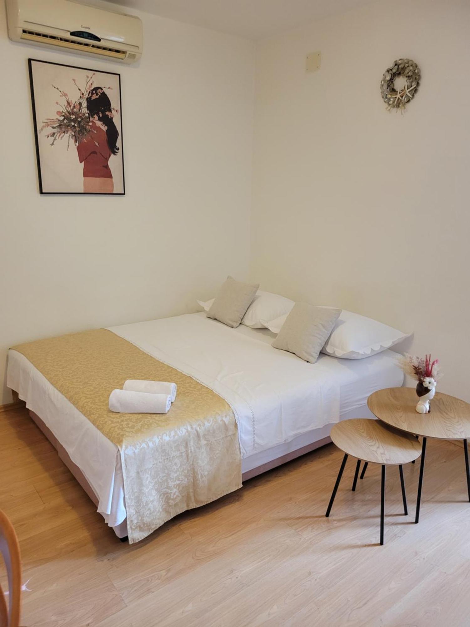 투체피 Apartman Vulic 아파트 외부 사진